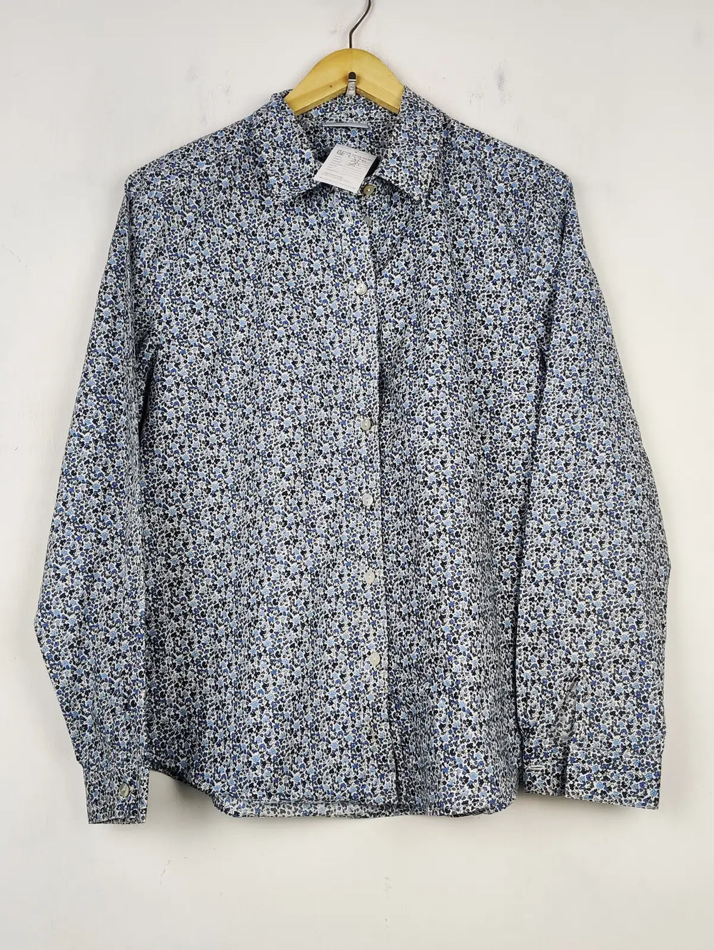 Buy online pre-used pre-loved 100% authentic & Original branded Cotswold (BDT-1320) available in Pakistan. Top international brands avilable.