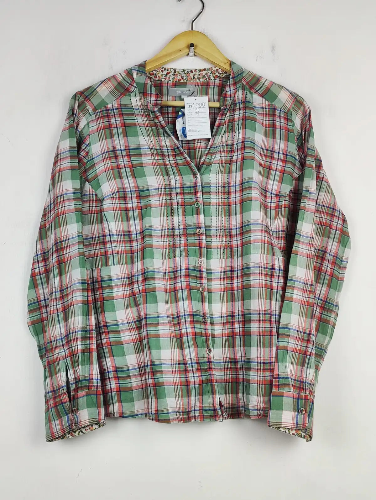 Buy online pre-used pre-loved 100% authentic & Original branded Peruna (BDT-1381) available in Pakistan. Top international brands avilable.