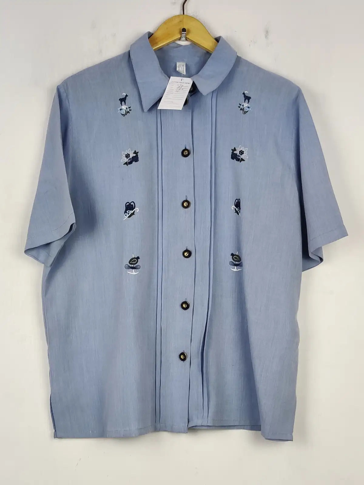Buy online pre-used pre-loved 100% authentic & Original branded Unknown Brand (BDT-1470) available in Pakistan. Top international brands avilable.