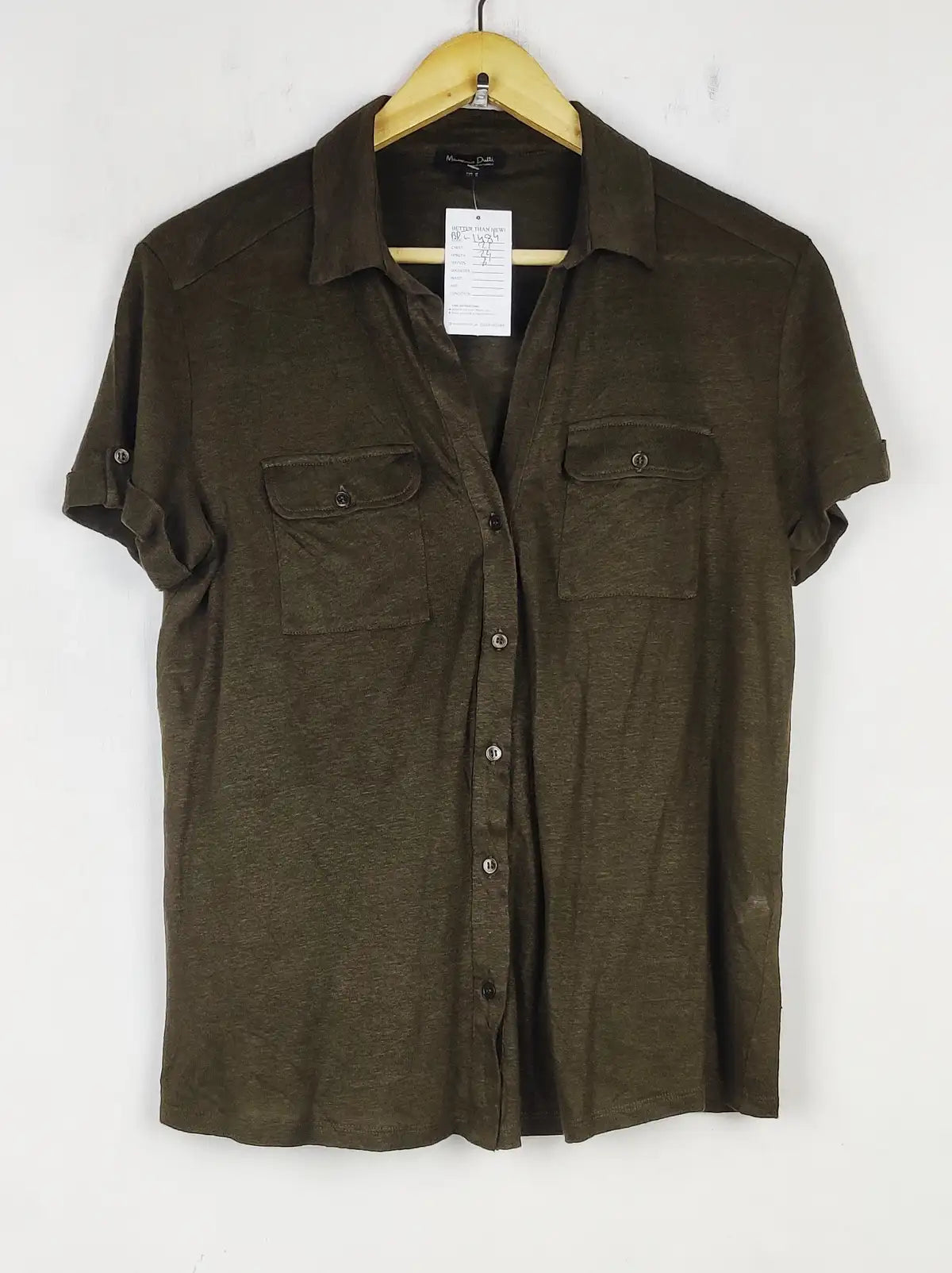 Buy online pre-used pre-loved 100% authentic & Original branded Massimo Dutti (BDT-1484) available in Pakistan. Top international brands avilable.