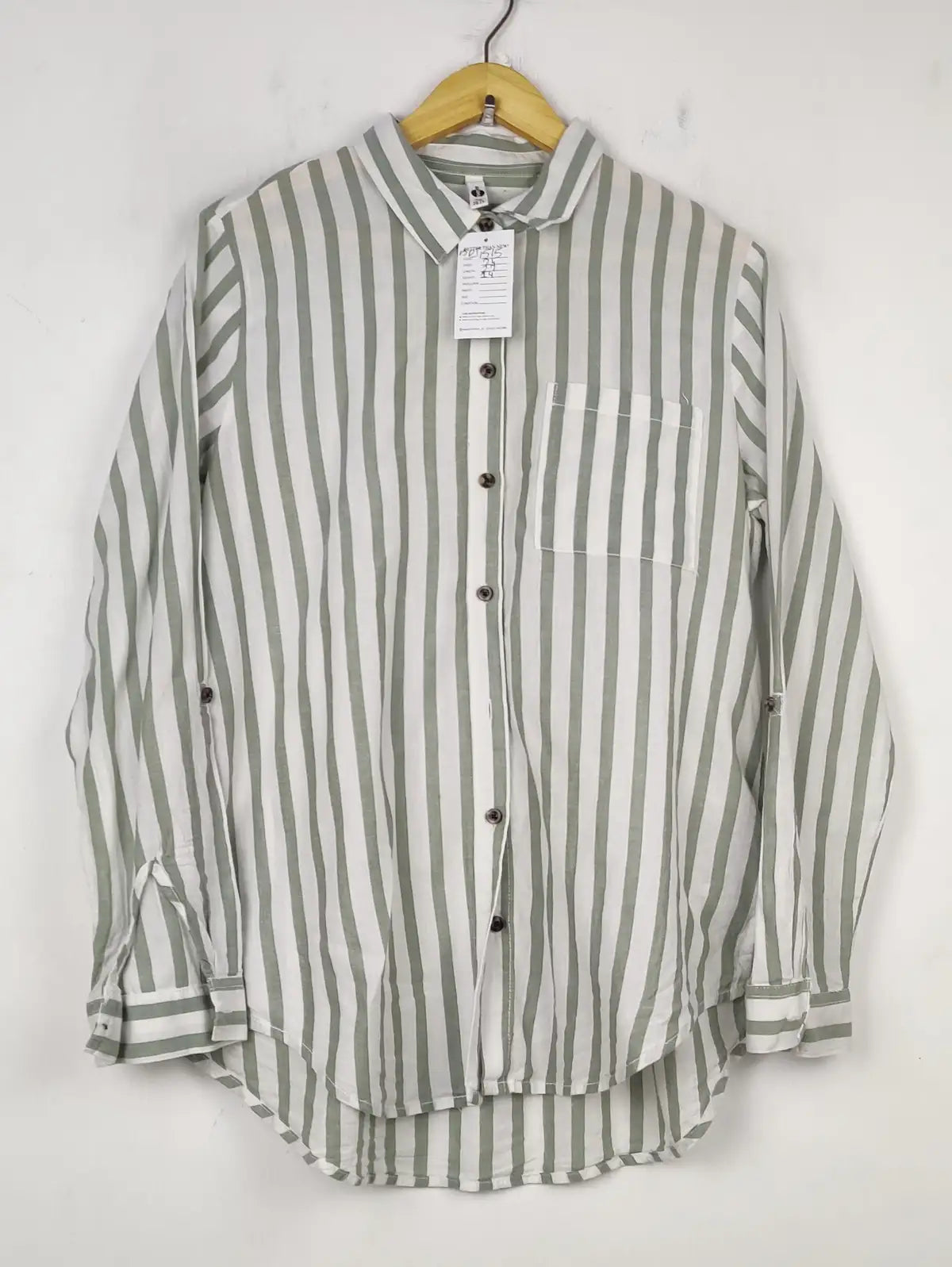 Buy online pre-used pre-loved 100% authentic & Original branded Ever Me (BDT-1515) available in Pakistan. Top international brands avilable.