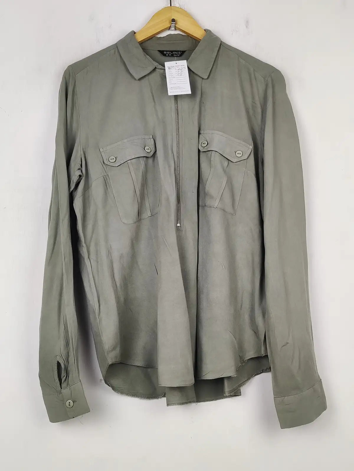 Buy online pre-used pre-loved 100% authentic & Original branded Select (BDT-1535) available in Pakistan. Top international brands avilable.