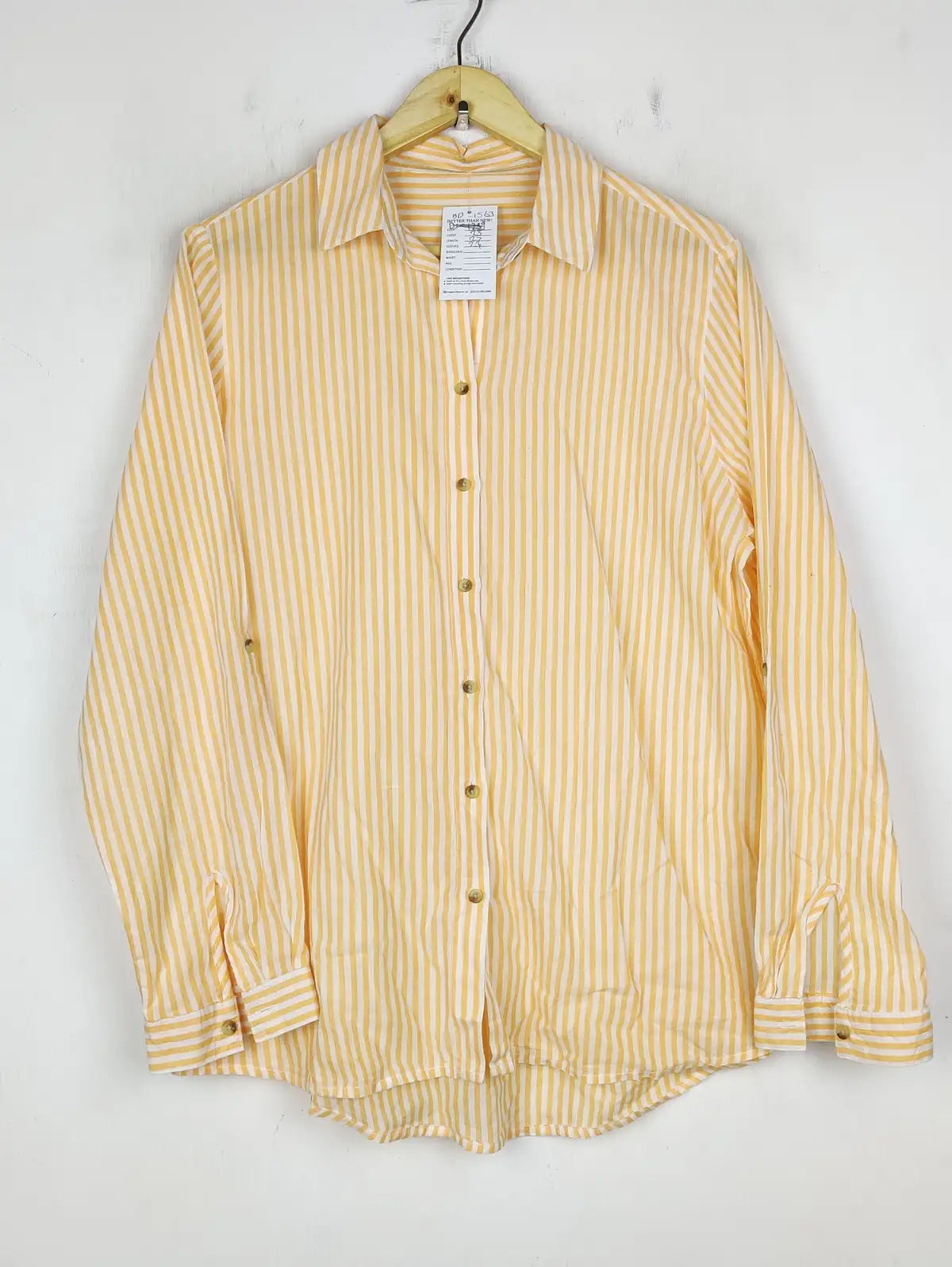Buy online pre-used pre-loved 100% authentic & Original branded Unknown Brand (BDT-1563) available in Pakistan. Top international brands avilable.