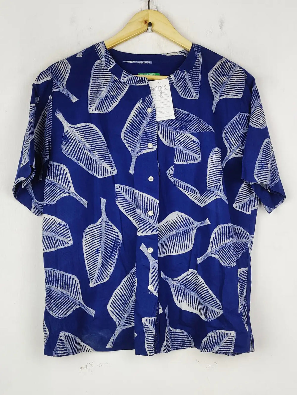 Buy online pre-used pre-loved 100% authentic & Original branded United Colours (BDT-1576) available in Pakistan. Top international brands avilable.