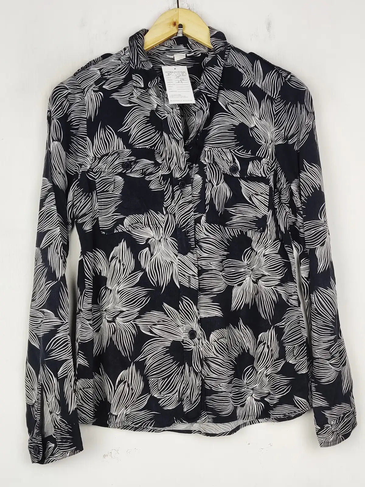 Buy online pre-used pre-loved 100% authentic & Original branded Monsoon (BDT-1587) available in Pakistan. Top international brands avilable.