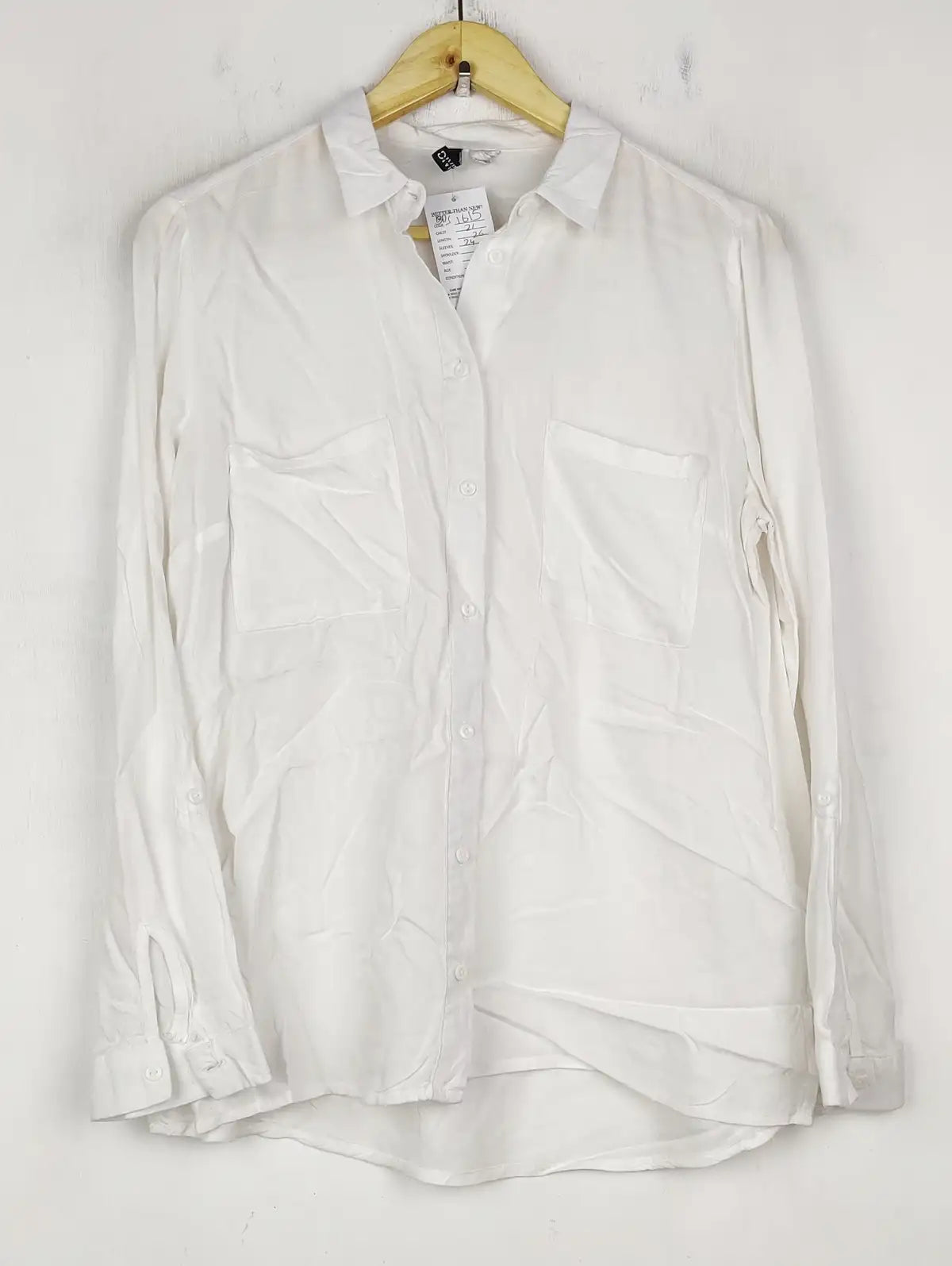 Buy online pre-used pre-loved 100% authentic & Original branded H&M (BDT-1615) available in Pakistan. Top international brands avilable.