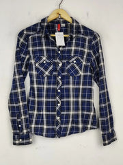 Buy online pre-used pre-loved 100% authentic & Original branded H&M (BDT-1629) available in Pakistan. Top international brands avilable.