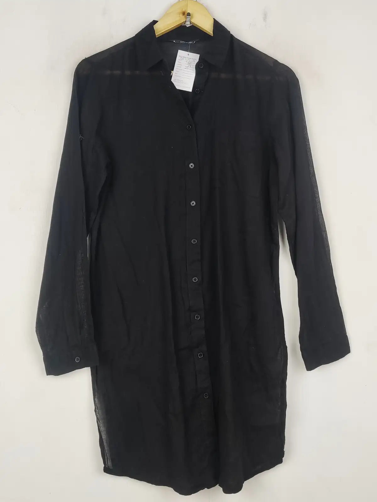 Buy online pre-used pre-loved 100% authentic & Original branded Charless (BDT-1708) available in Pakistan. Top international brands avilable.
