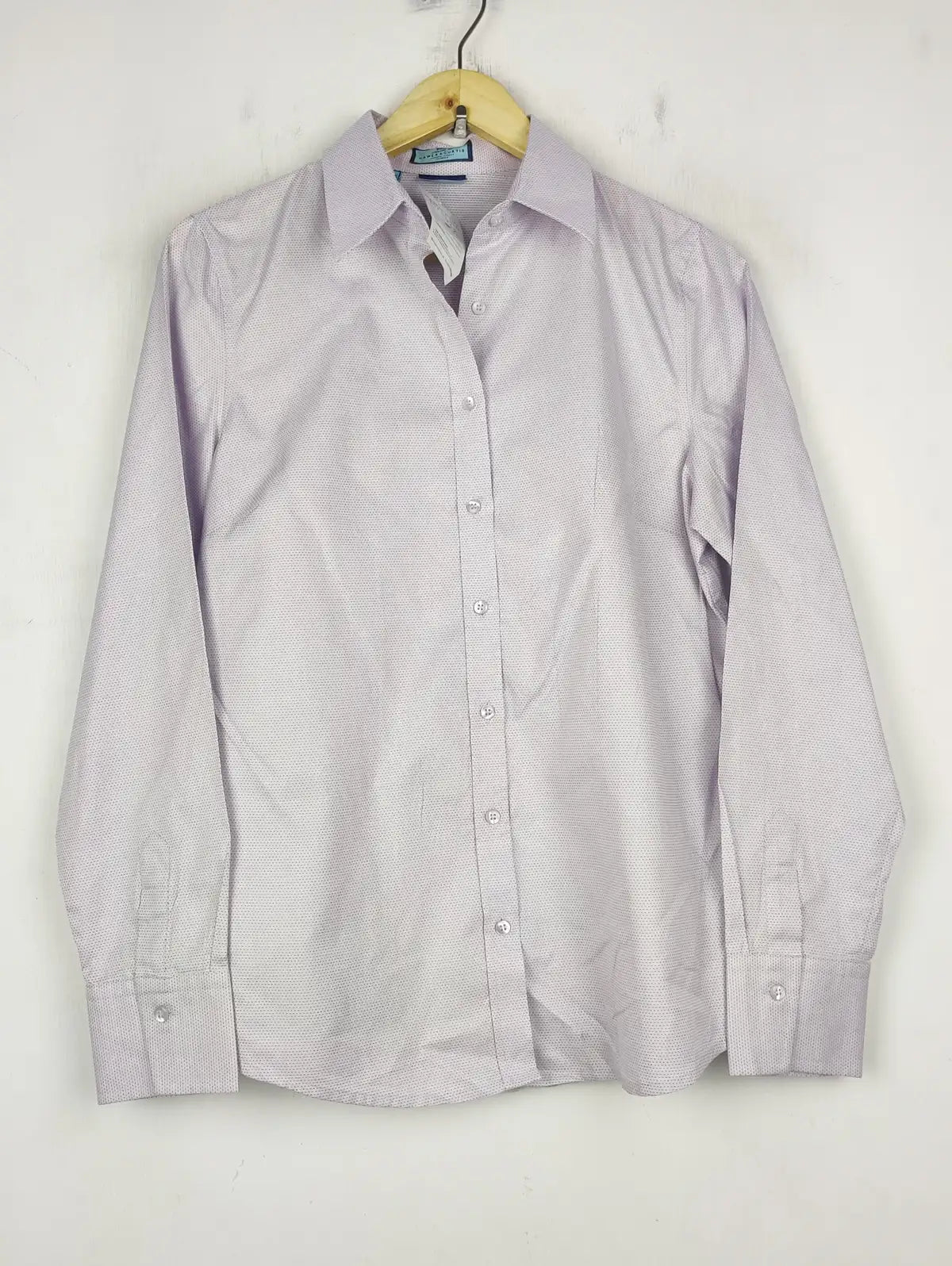 Buy online pre-used pre-loved 100% authentic & Original branded Hawes Curtis (BDT-1718) available in Pakistan. Top international brands avilable.
