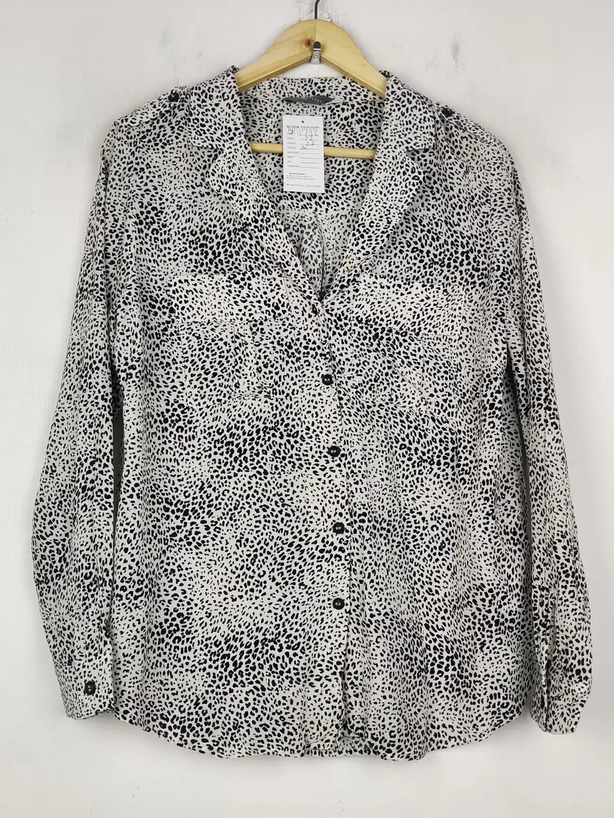 Buy online pre-used pre-loved 100% authentic & Original branded Mint Velvet (BDT-1732) available in Pakistan. Top international brands avilable.