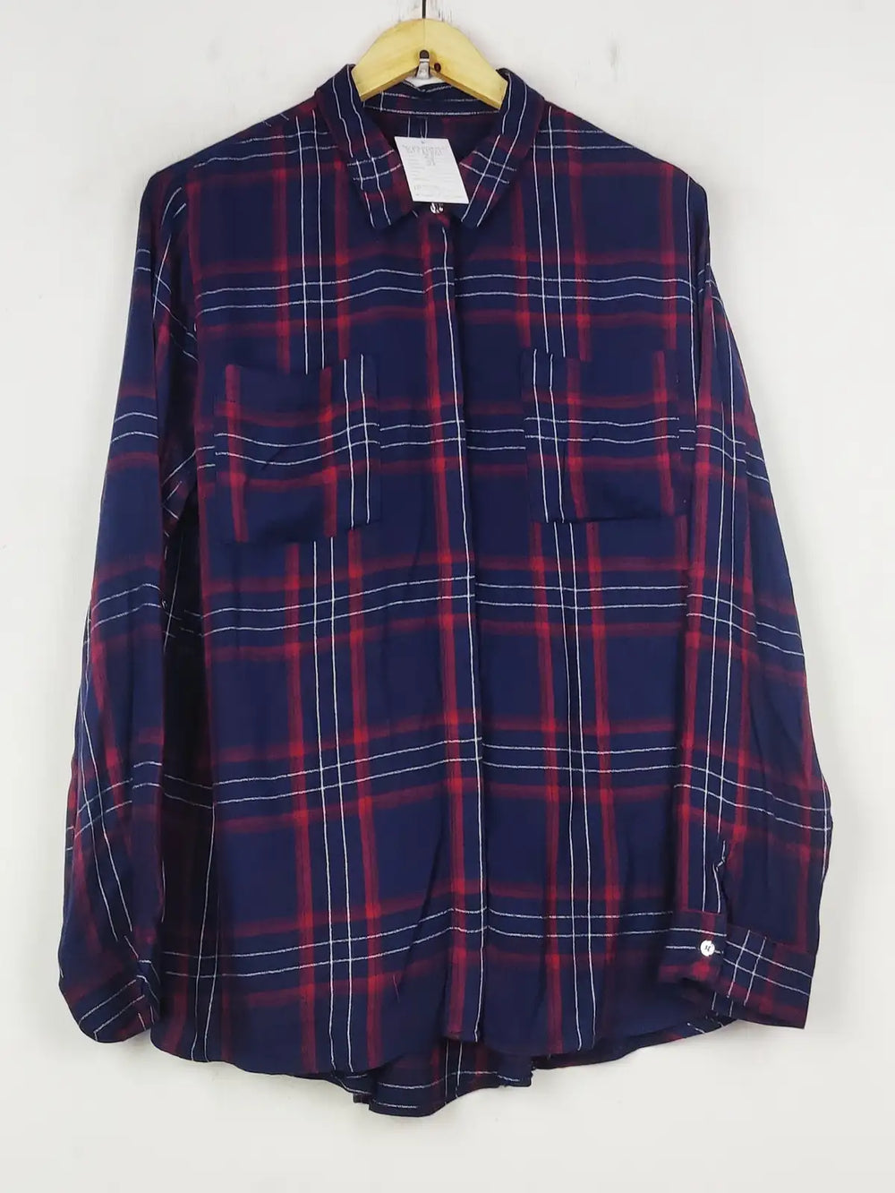Buy online pre-used pre-loved 100% authentic & Original branded Unknown Brand (BDT-1781) available in Pakistan. Top international brands avilable.