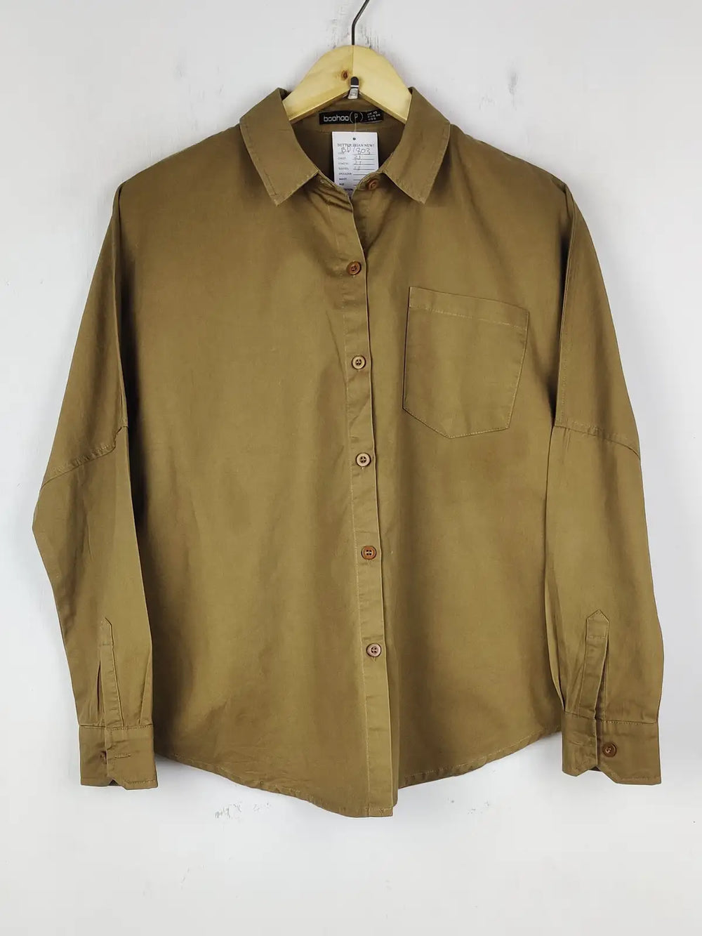 Buy online pre-used pre-loved 100% authentic & Original branded Boohoo (BDT-1803) available in Pakistan. Top international brands avilable.
