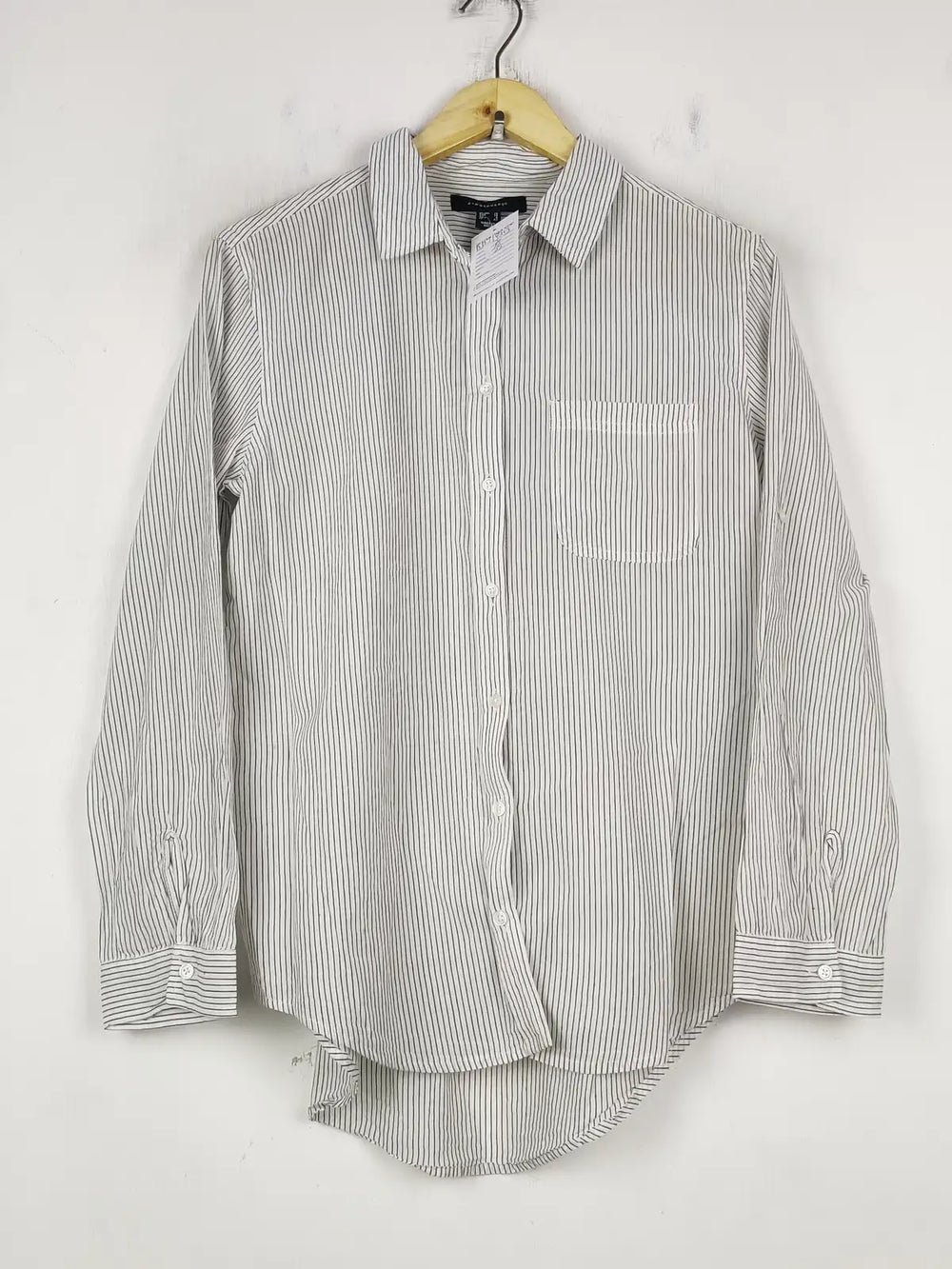 Buy online pre-used pre-loved 100% authentic & Original branded Atmosphere (BDT-1843) available in Pakistan. Top international brands avilable.