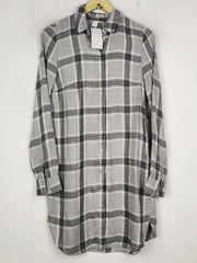 Buy online pre-used pre-loved 100% authentic & Original branded H&M (BDT-1882) available in Pakistan. Top international brands avilable.