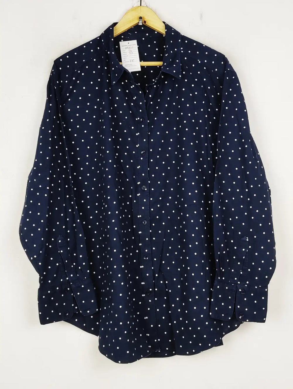 Buy online pre-used pre-loved 100% authentic & Original branded Unknown Brand (BDT-1933) available in Pakistan. Top international brands avilable.