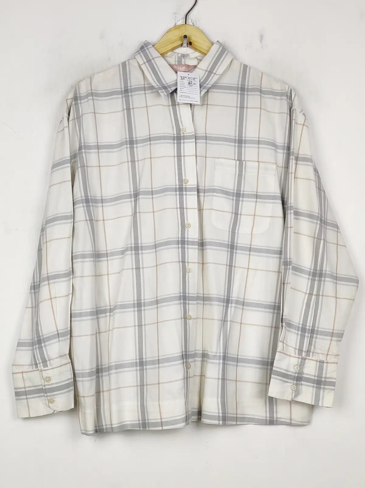 Buy online pre-used pre-loved 100% authentic & Original branded Rosie (BDT-1948) available in Pakistan. Top international brands avilable.