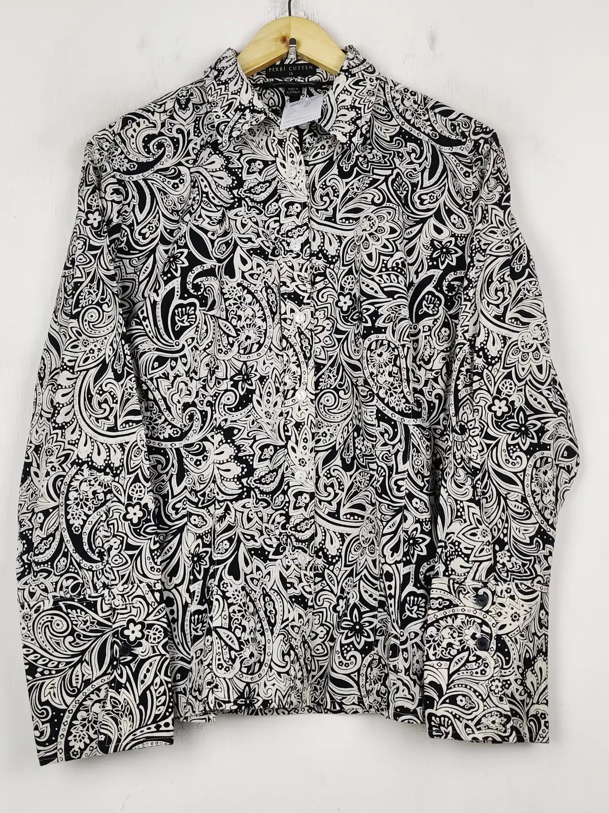 Buy online pre-used pre-loved 100% authentic & Original branded Perri Cutten (BDT-1971) available in Pakistan. Top international brands avilable.