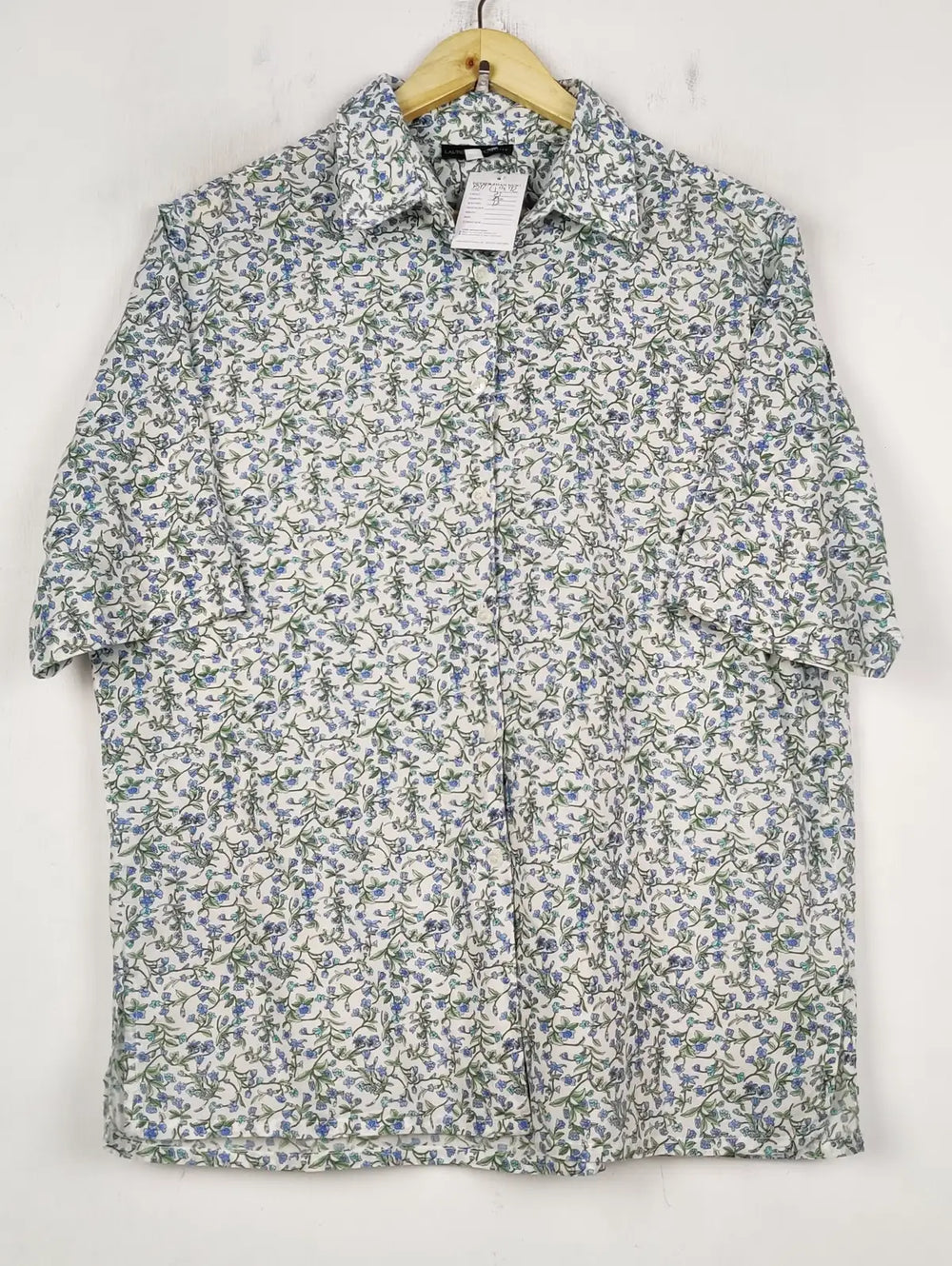Buy online pre-used pre-loved 100% authentic & Original branded Laurie Mccarthy (BDT-1972) available in Pakistan. Top international brands avilable.