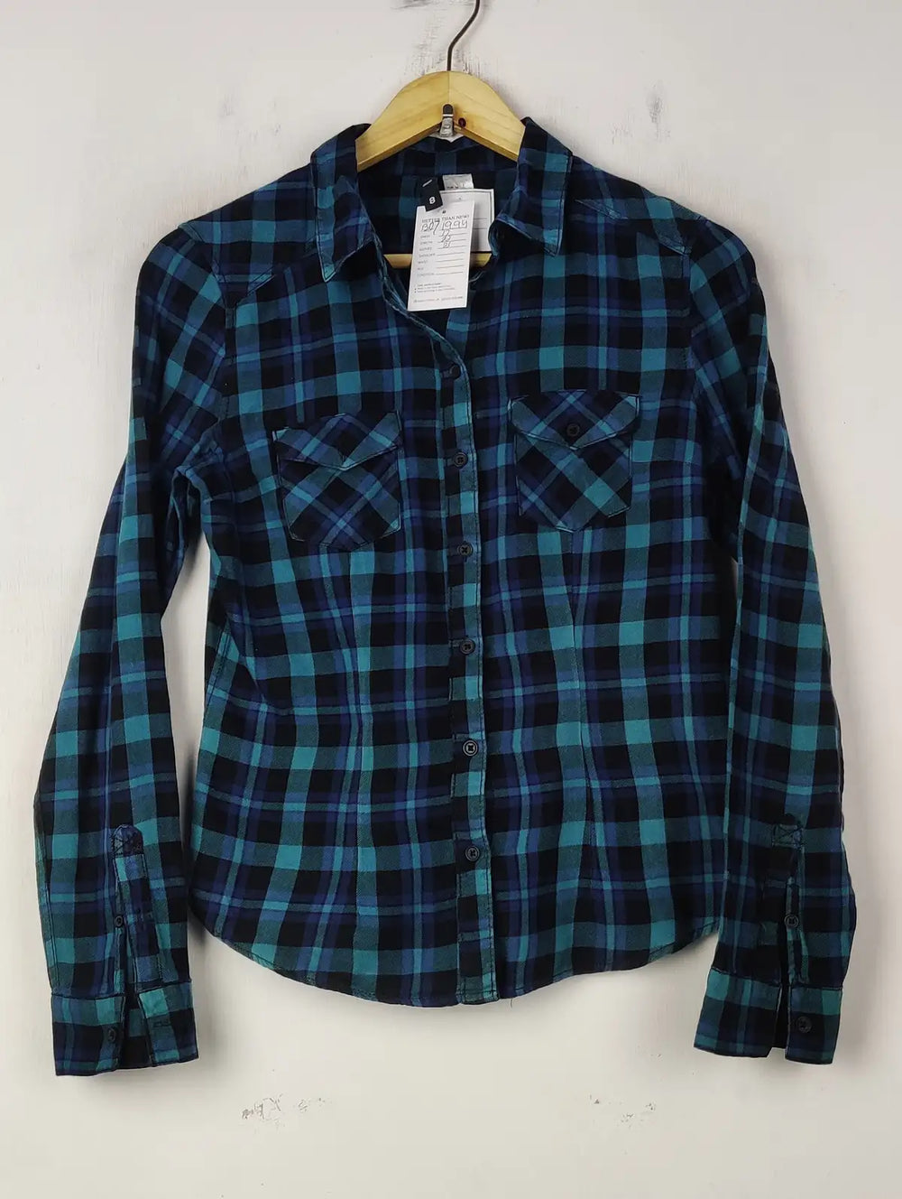 Buy online pre-used pre-loved 100% authentic & Original branded H&M (BDT-1994) available in Pakistan. Top international brands avilable.
