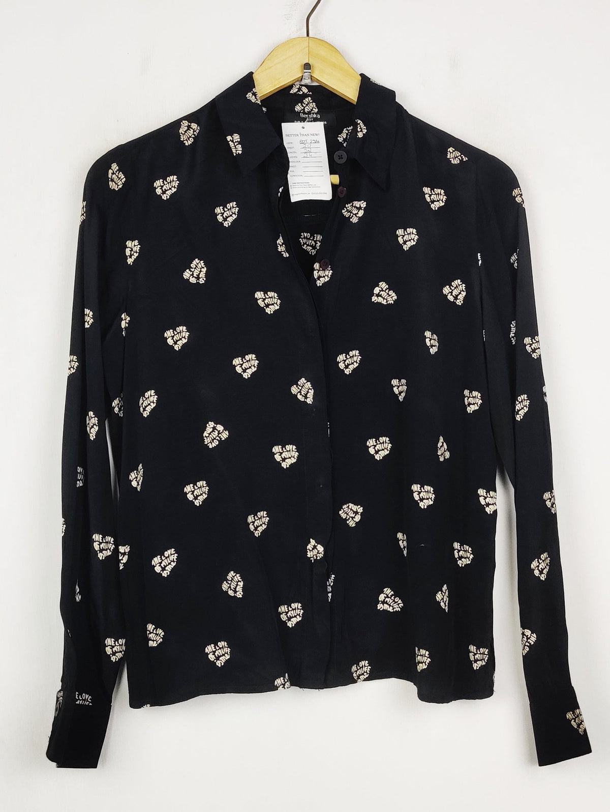 Buy online pre-used pre-loved 100% authentic & Original branded Bershka (BDT-2310) available in Pakistan. Top international brands avilable.