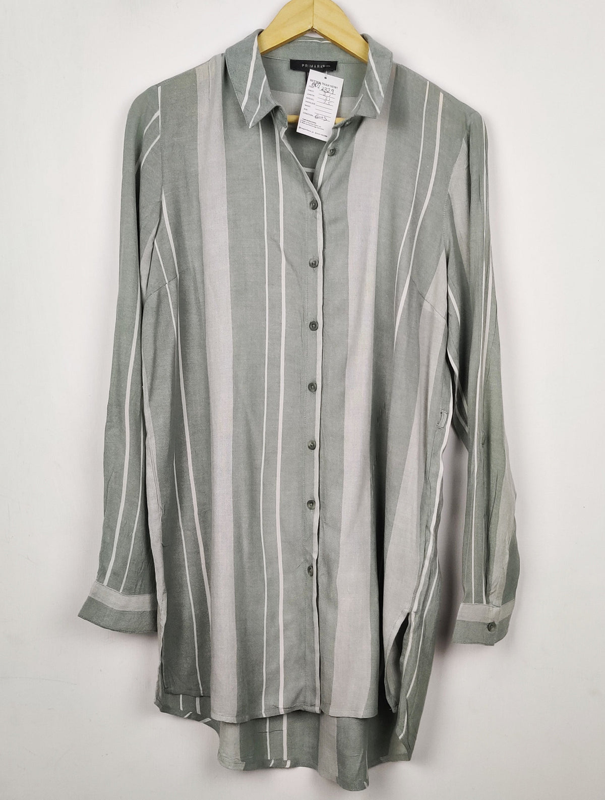 Buy online pre-used pre-loved 100% authentic & Original branded Primark (BDT-2329) available in Pakistan. Top international brands avilable.