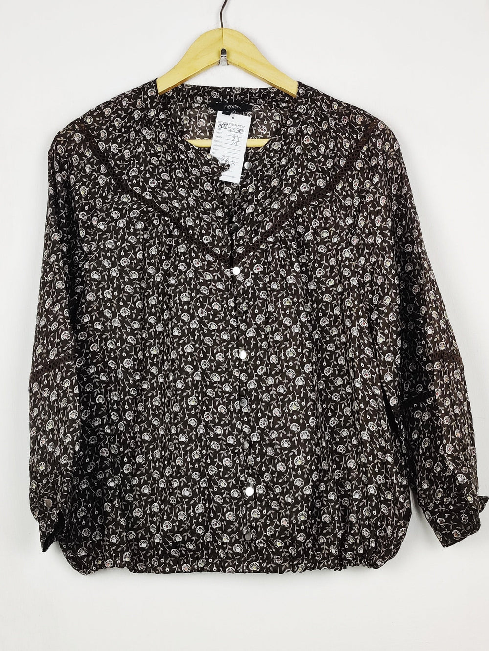Buy online pre-used pre-loved 100% authentic & Original branded Next (BDT-2334) available in Pakistan. Top international brands avilable.