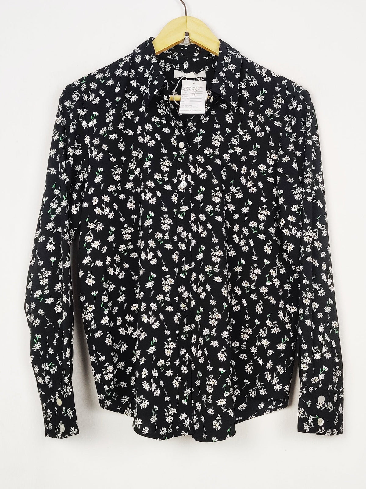 Buy online pre-used pre-loved 100% authentic & Original branded Marks & Spencer (BDT-2343) available in Pakistan. Top international brands avilable.