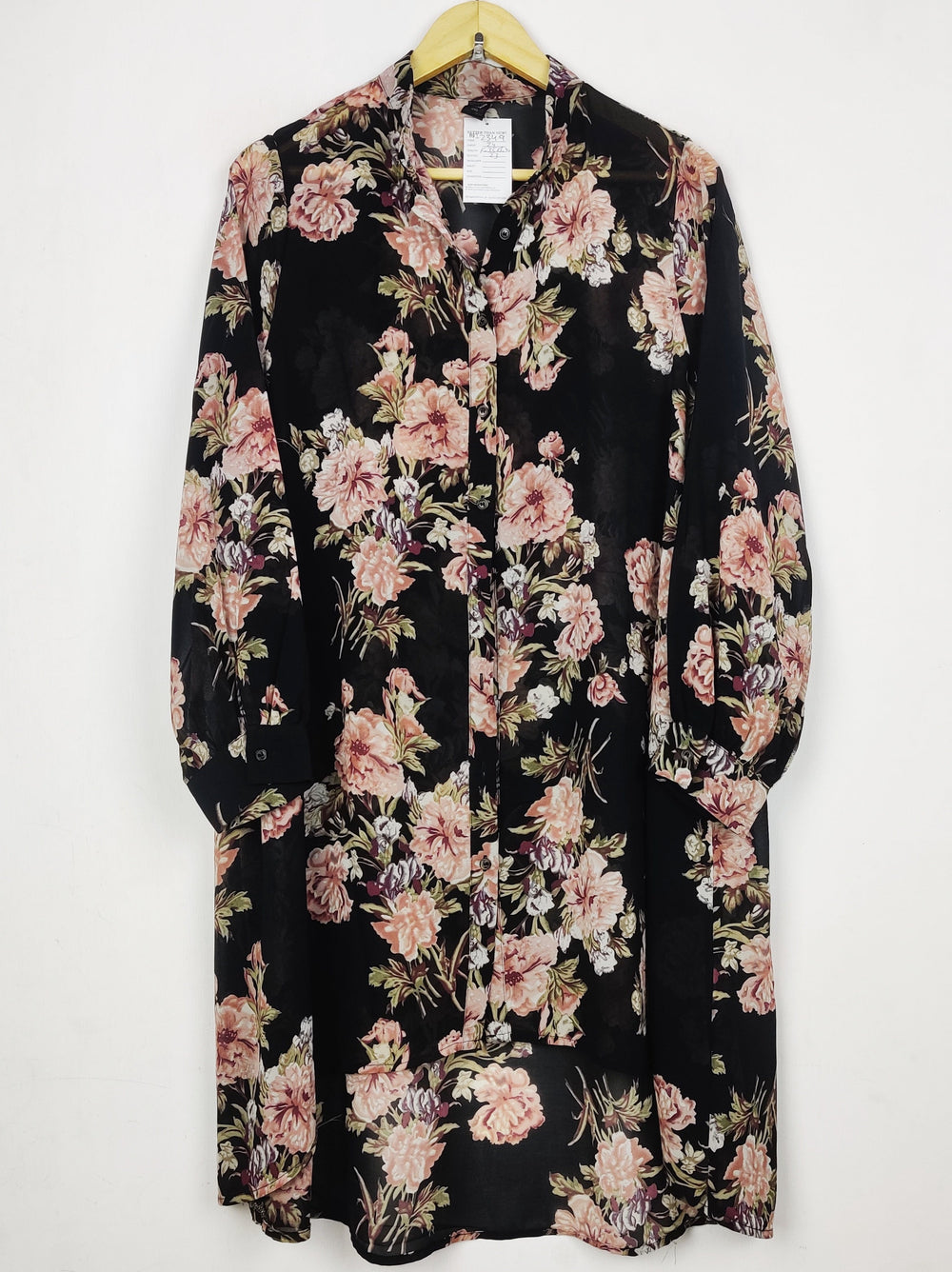 Buy online pre-used pre-loved 100% authentic & Original branded Shein (BDT-2349) available in Pakistan. Top international brands avilable.