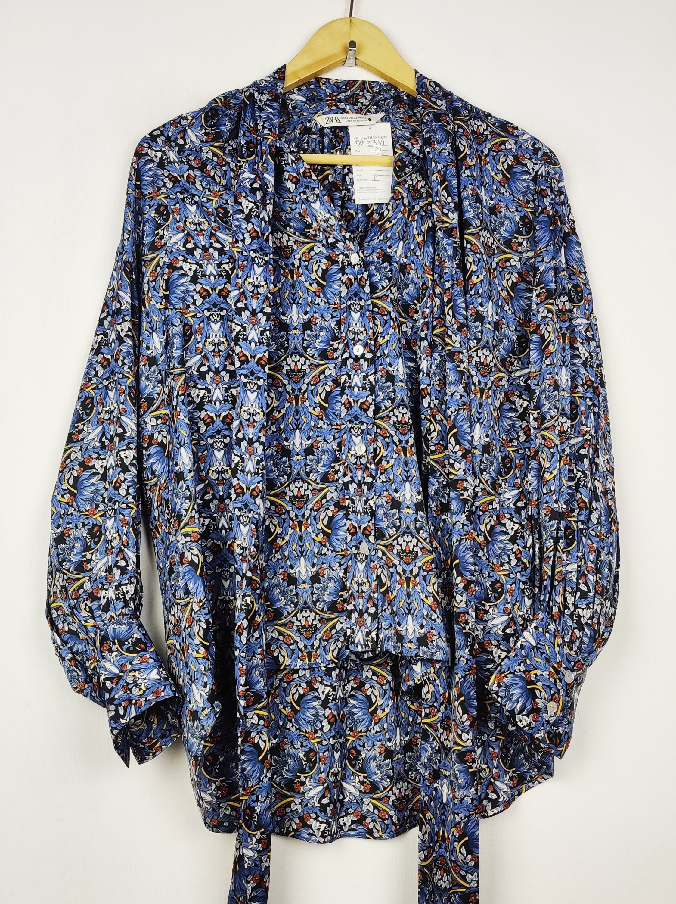 Buy online pre-used pre-loved 100% authentic & Original branded Zara (BDT-2369) available in Pakistan. Top international brands avilable.