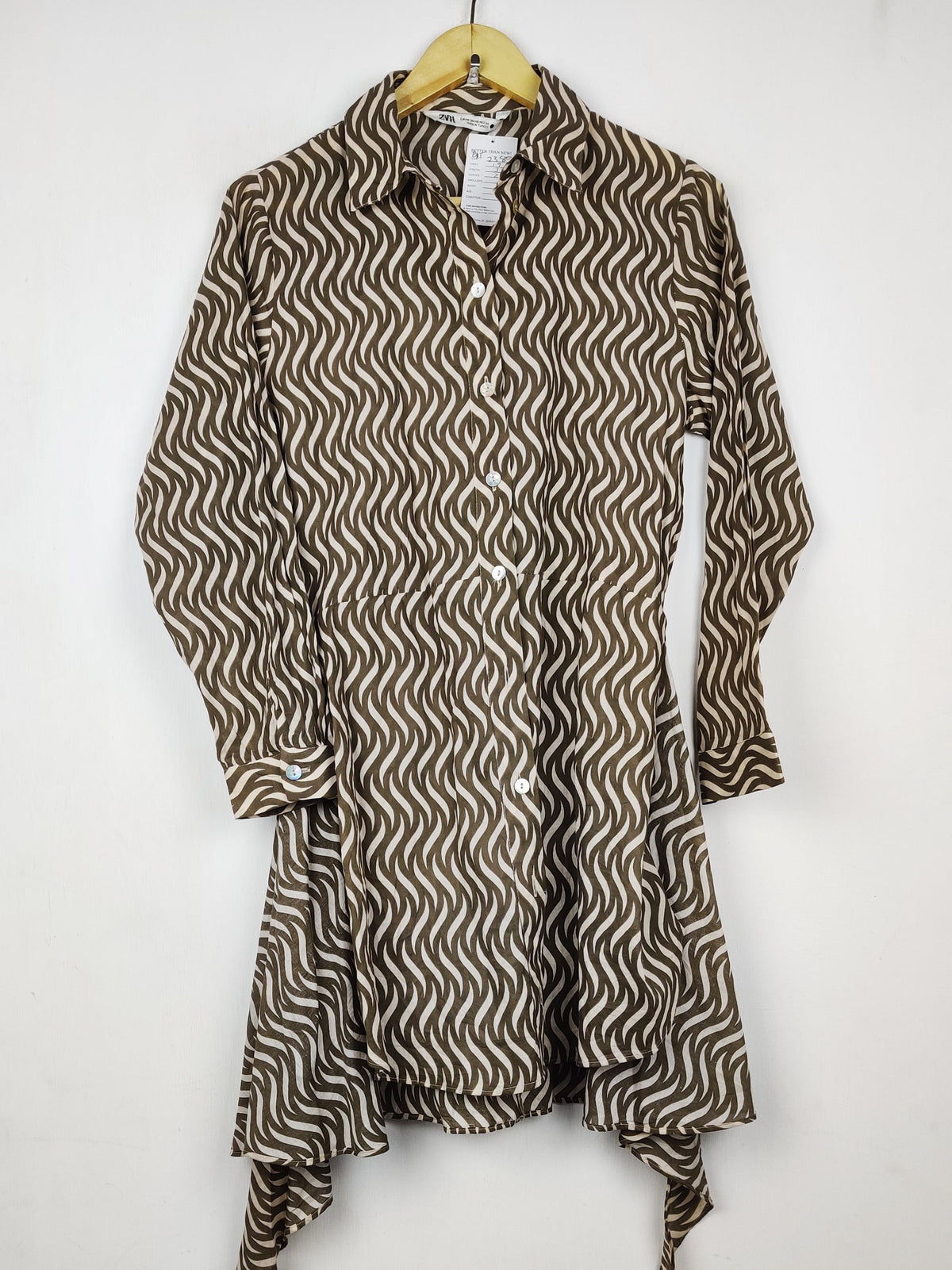 Buy online pre-used pre-loved 100% authentic & Original branded Zara (BDT-2389) available in Pakistan. Top international brands avilable.