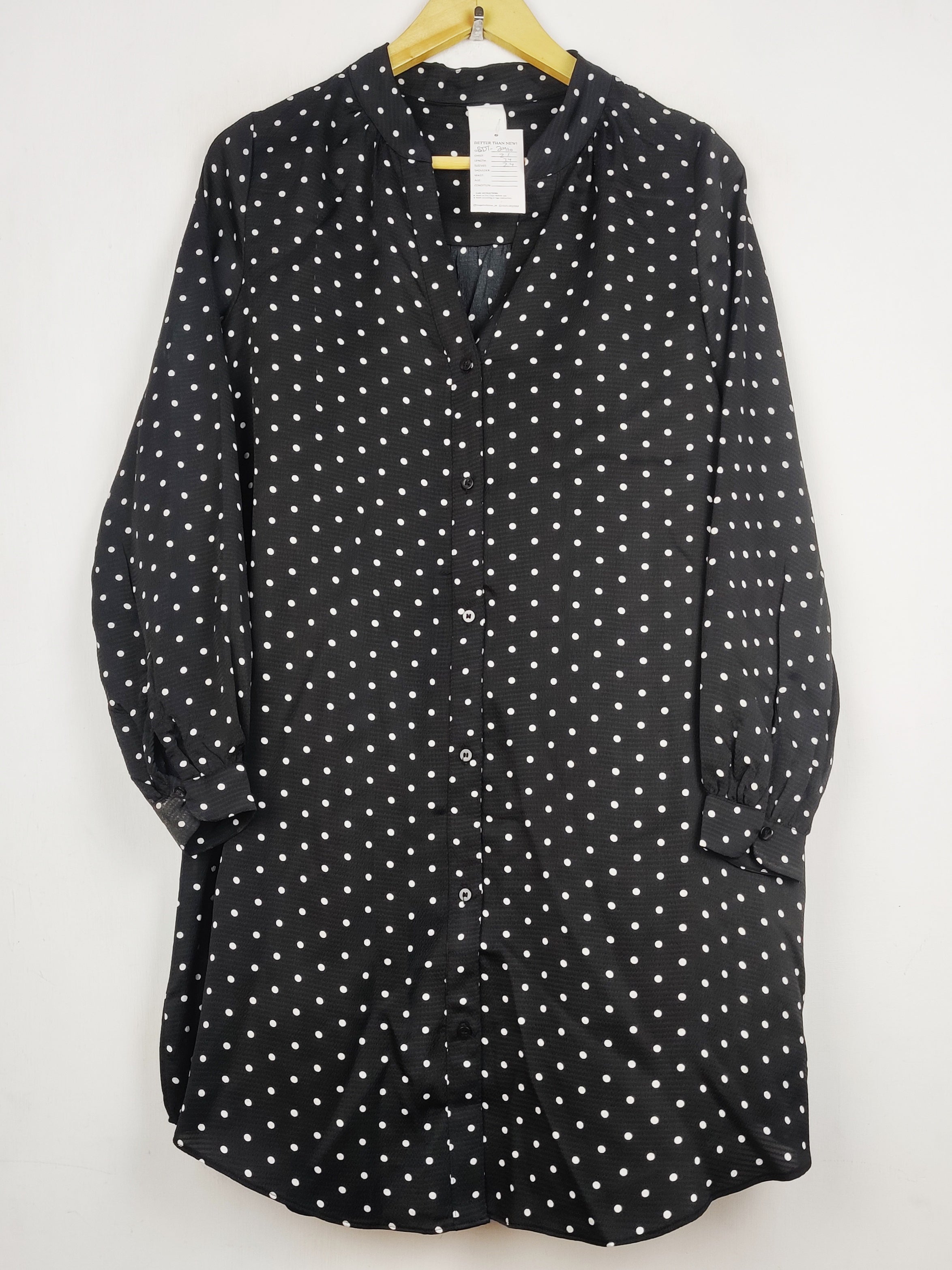 Buy online pre-used pre-loved 100% authentic & Original branded H&M (BDT-2410) available in Pakistan. Top international brands avilable.