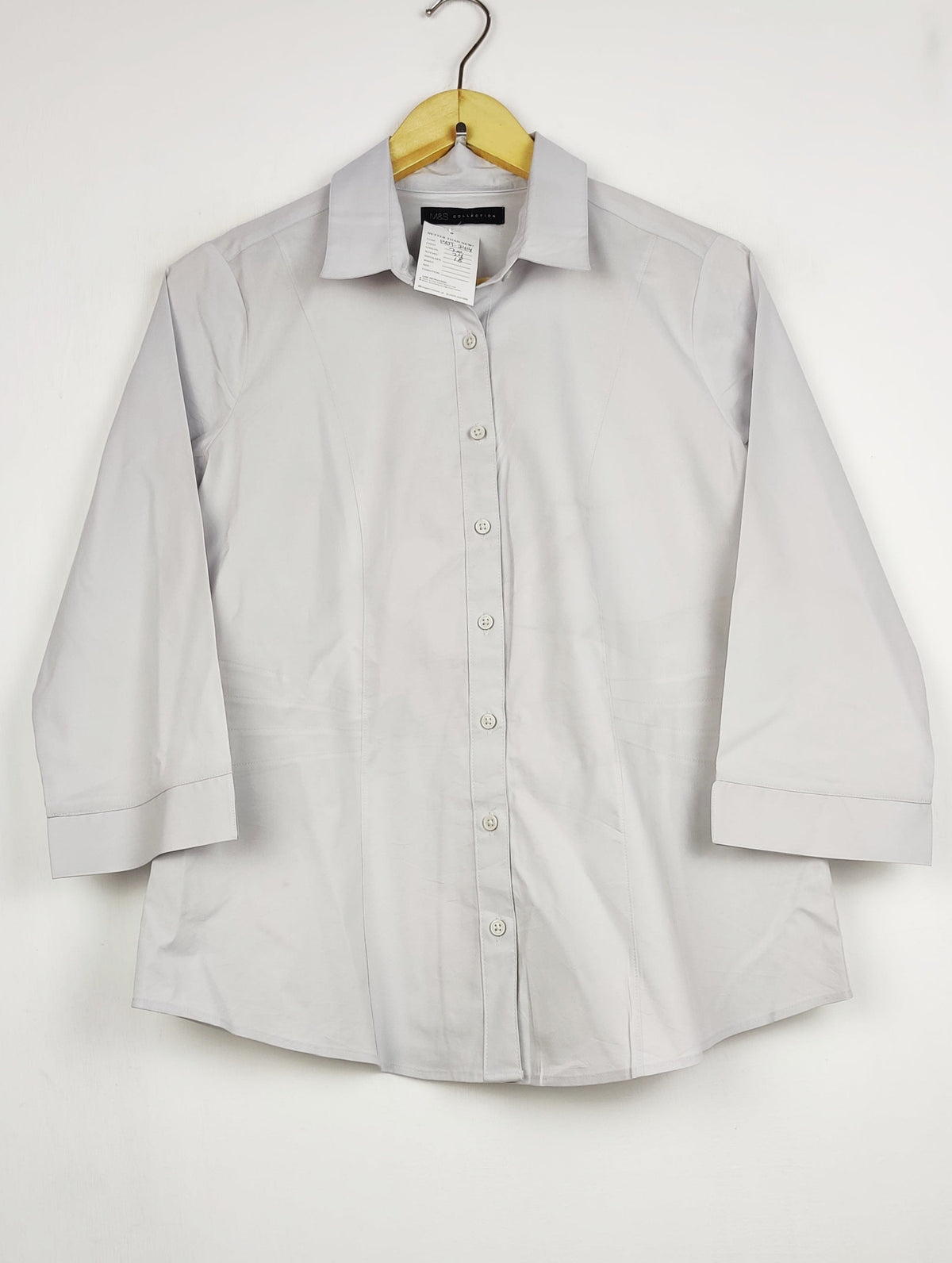 Buy online pre-used pre-loved 100% authentic & Original branded M&S (BDT-2414) available in Pakistan. Top international brands avilable.