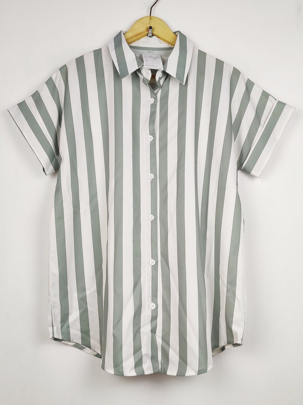 Buy online pre-used pre-loved 100% authentic & Original branded Unknown Brand (BDT-2416) available in Pakistan. Top international brands avilable.