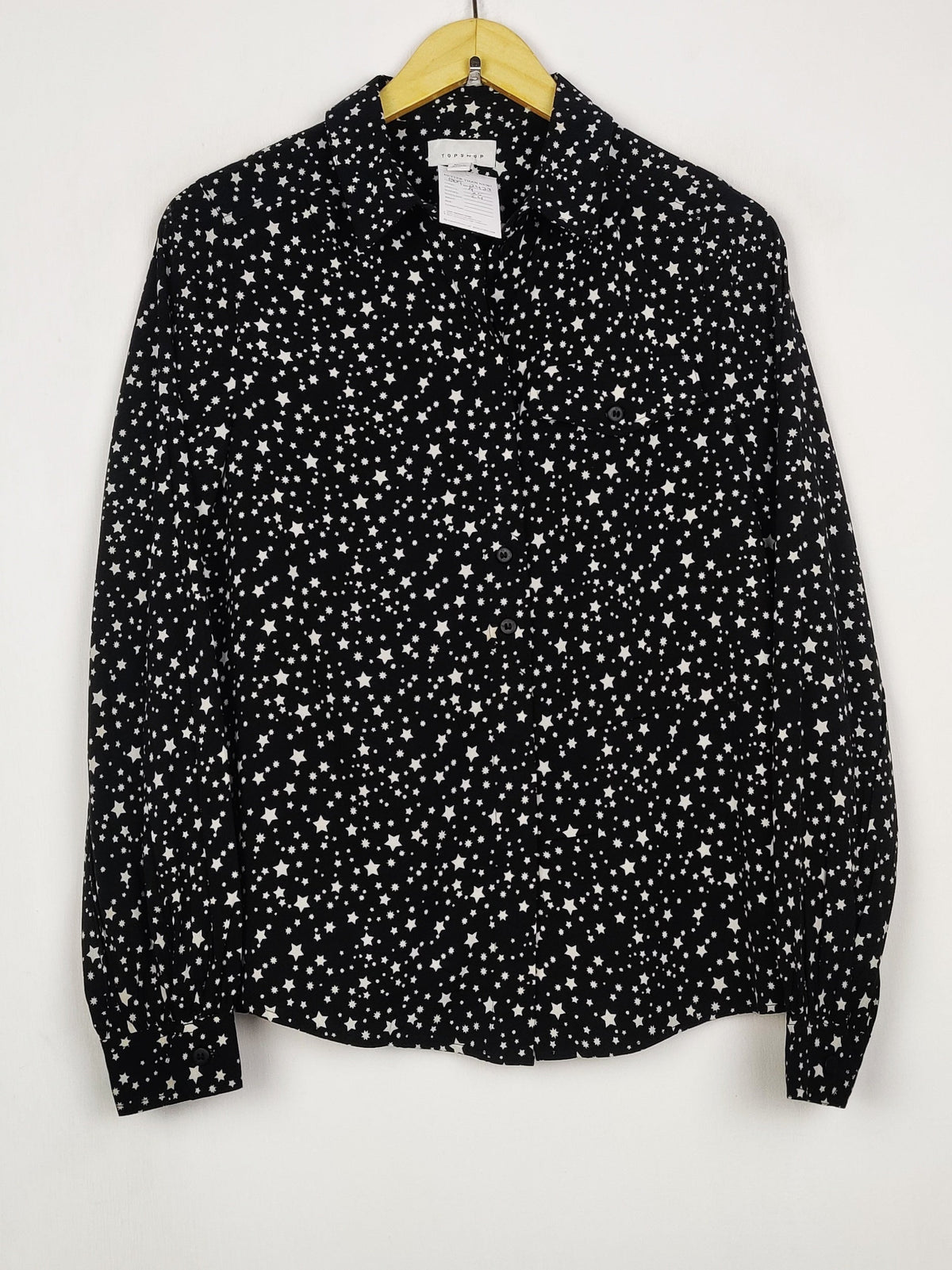 Buy online pre-used pre-loved 100% authentic & Original branded Top Shop (BDT-2423) available in Pakistan. Top international brands avilable.