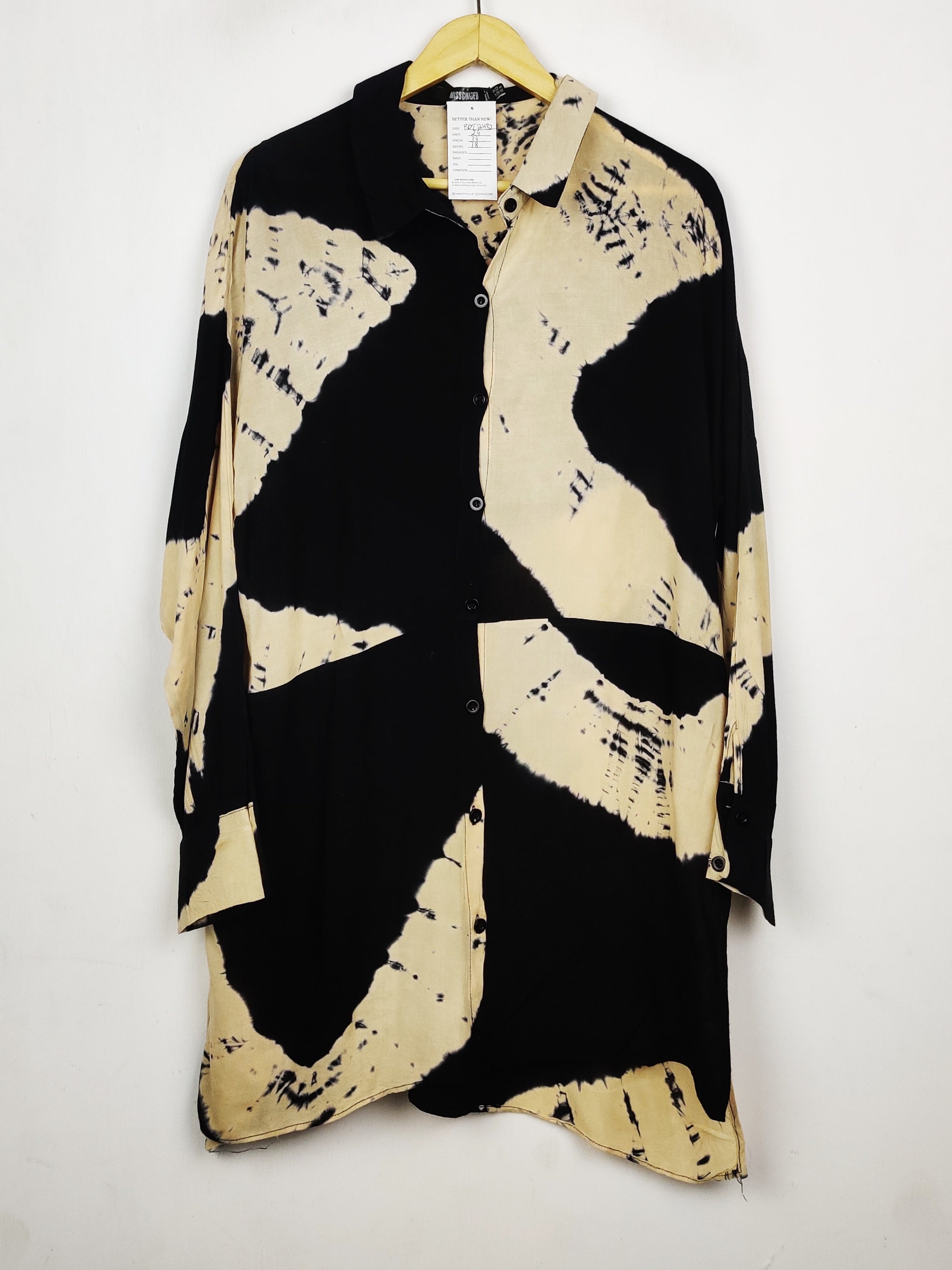 Buy online pre-used pre-loved 100% authentic & Original branded Missguided (BDT-2432) available in Pakistan. Top international brands avilable.