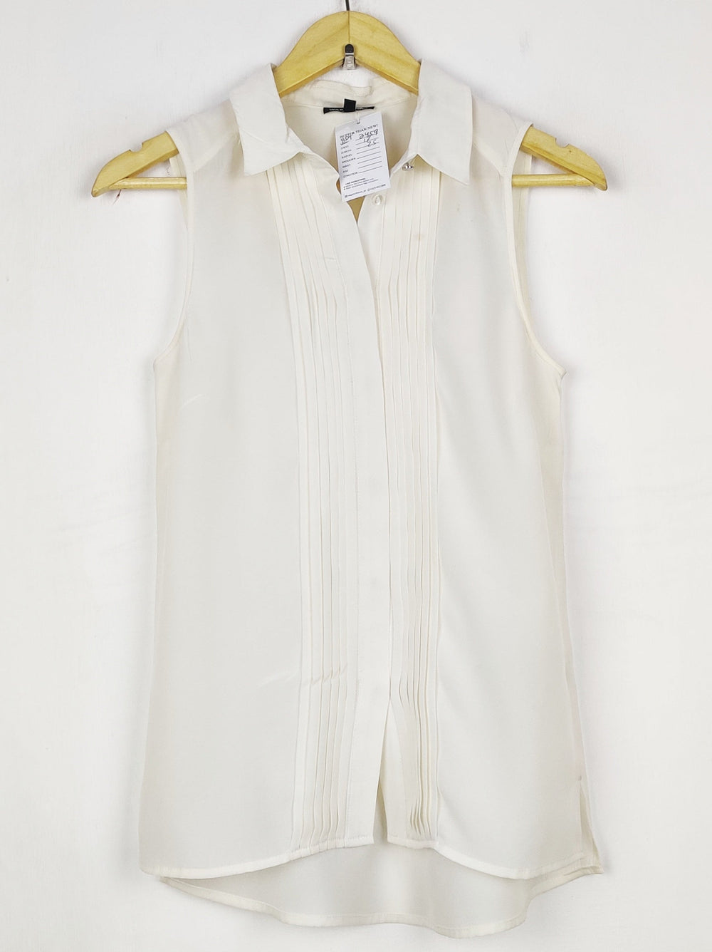 Buy online pre-used pre-loved 100% authentic & Original branded Wearhouse (BDT-2459) available in Pakistan. Top international brands avilable.