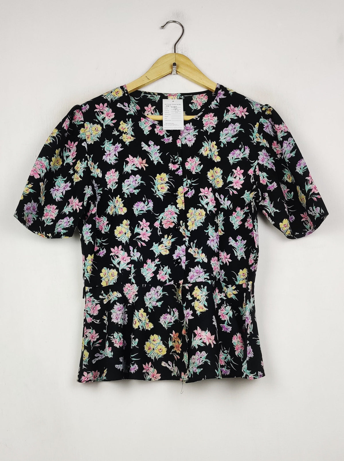 Buy online pre-used pre-loved 100% authentic & Original branded H&M (BDT-2479) available in Pakistan. Top international brands avilable.