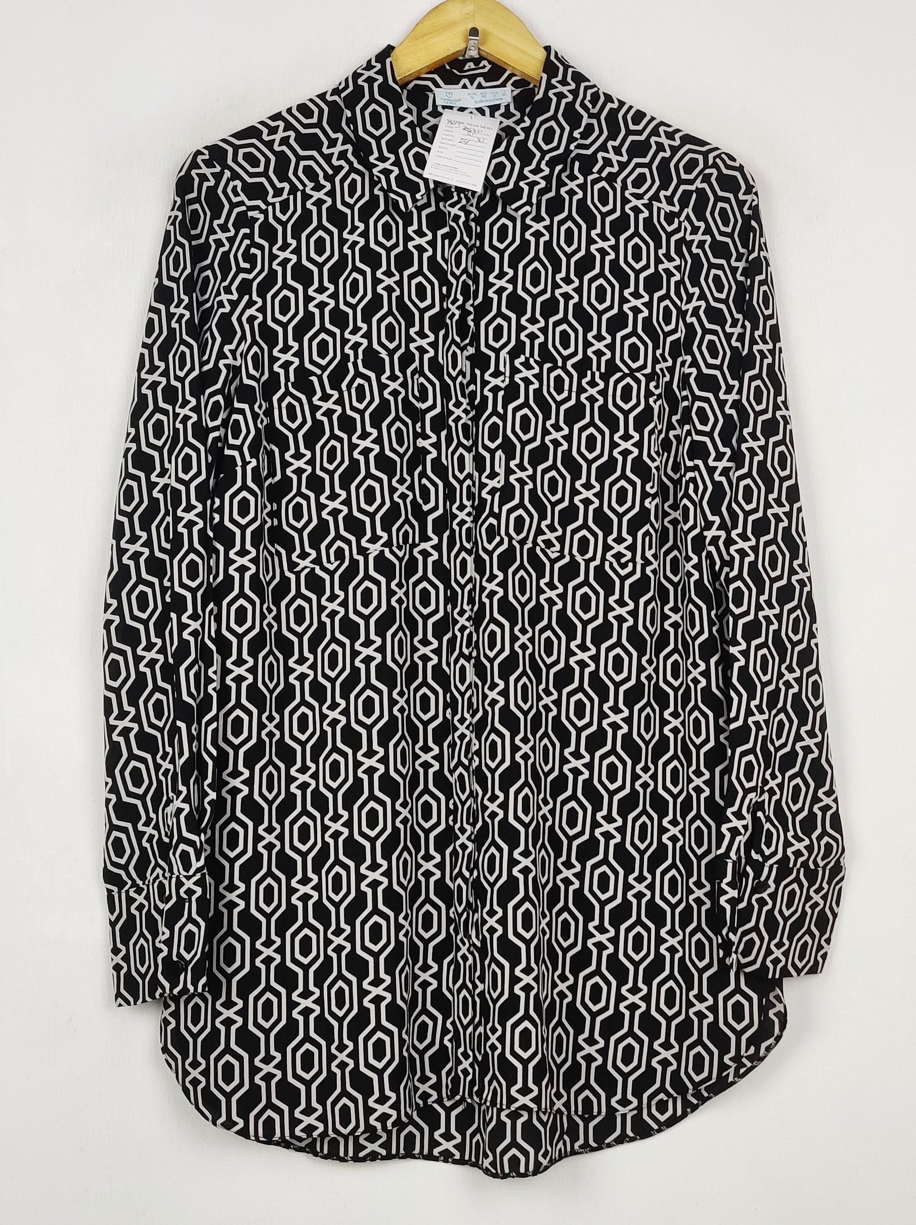 Buy online pre-used pre-loved 100% authentic & Original branded Primark (BDT-2540) available in Pakistan. Top international brands avilable.
