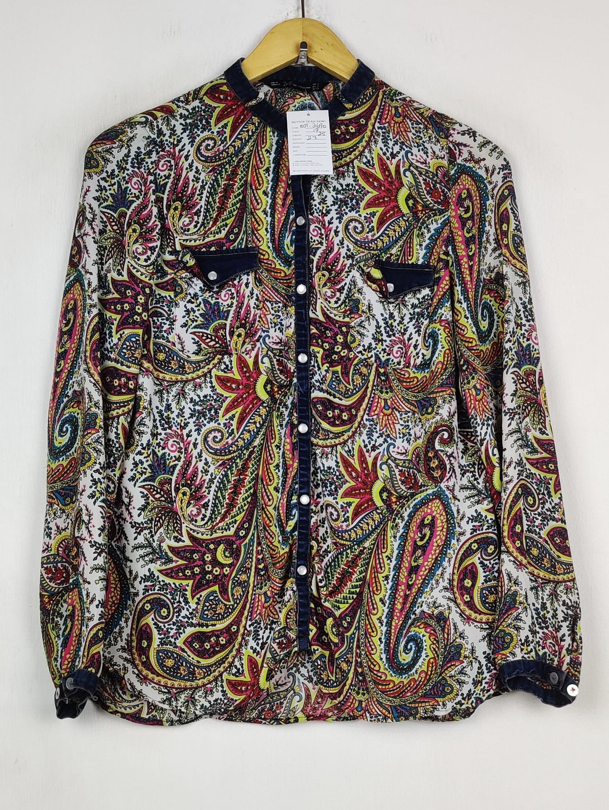 Buy online pre-used pre-loved 100% authentic & Original branded Zara (BDT-2690) available in Pakistan. Top international brands avilable.