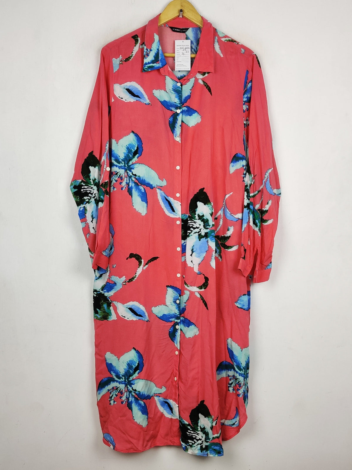 Buy online pre-used pre-loved 100% authentic & Original branded Lc Waikiki (BDT-2696) available in Pakistan. Top international brands avilable.