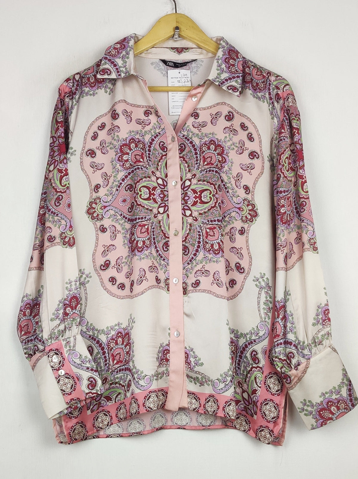 Buy online pre-used pre-loved 100% authentic & Original branded Zara (BDT-2704) available in Pakistan. Top international brands avilable.