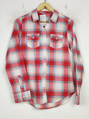 Buy online pre-used pre-loved 100% authentic & Original branded Hollister (BDT-406) available in Pakistan. Top international brands avilable.