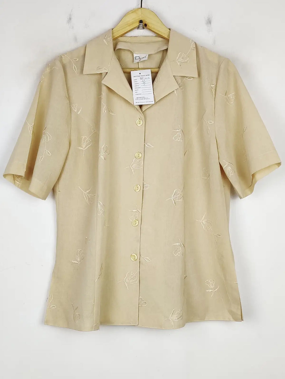 Buy online pre-used pre-loved 100% authentic & Original branded Deni (BDT-416) available in Pakistan. Top international brands avilable.