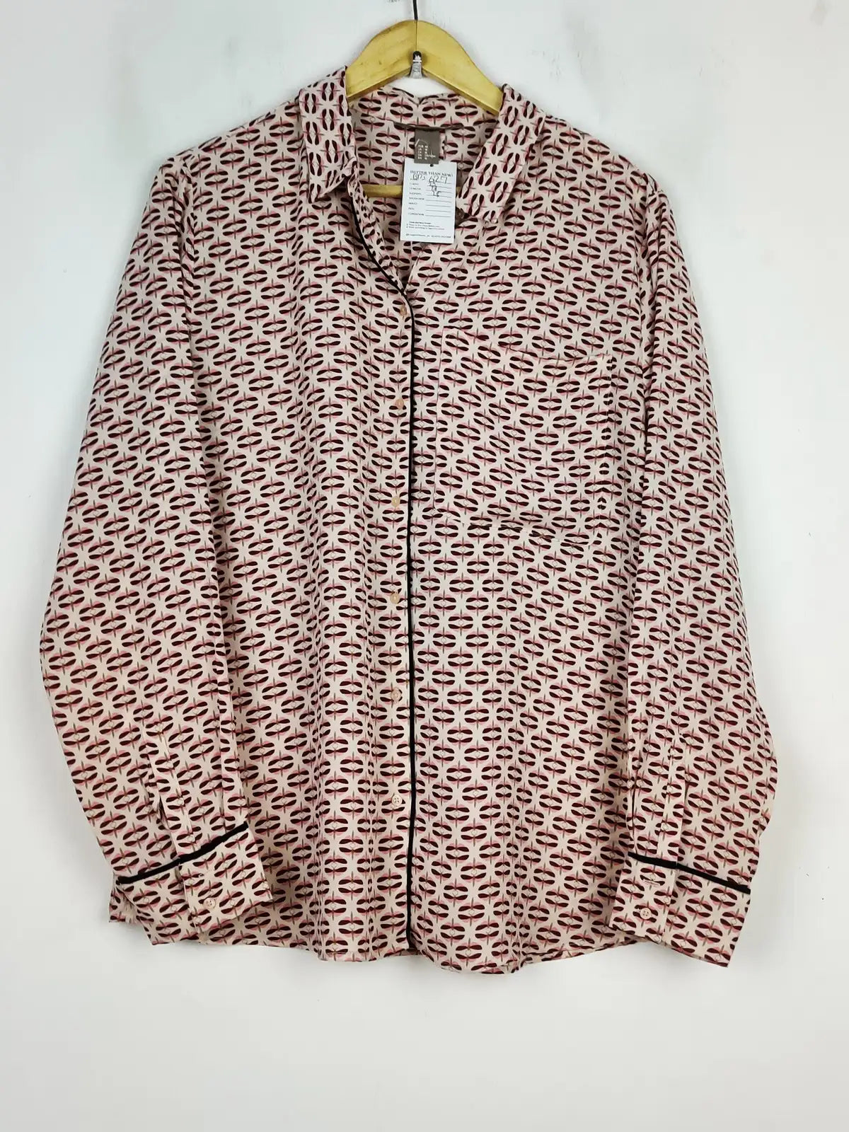 Buy online pre-used pre-loved 100% authentic & Original branded H&M (BDT-627) available in Pakistan. Top international brands avilable.