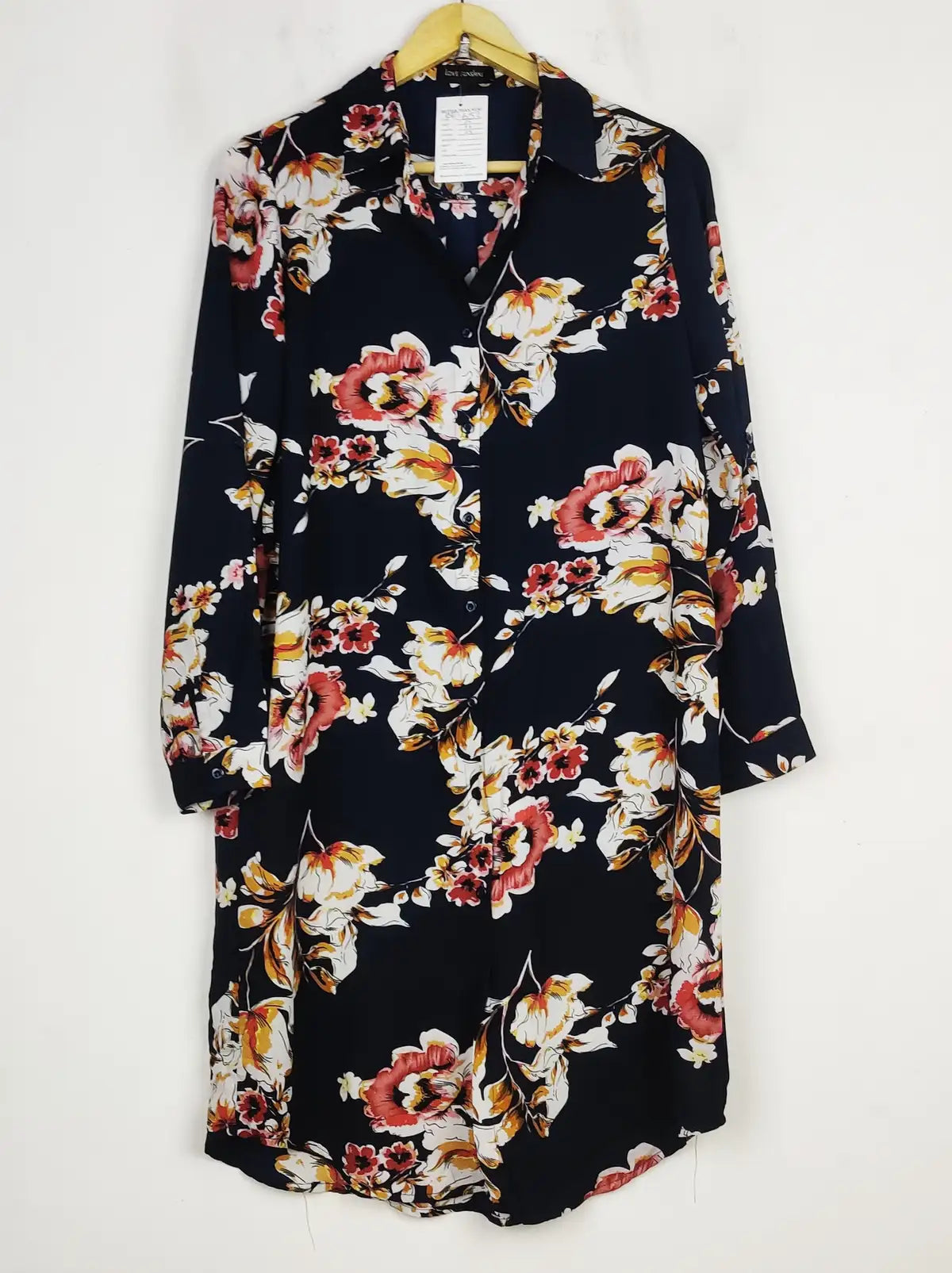 Buy online pre-used pre-loved 100% authentic & Original branded Love Sunshine (BDT-652) available in Pakistan. Top international brands avilable.