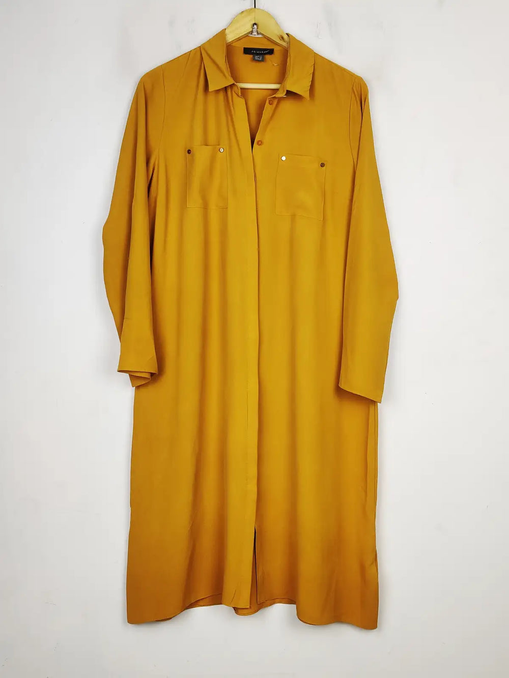 Buy online pre-used pre-loved 100% authentic & Original branded Primark (BDT-701) available in Pakistan. Top international brands avilable.