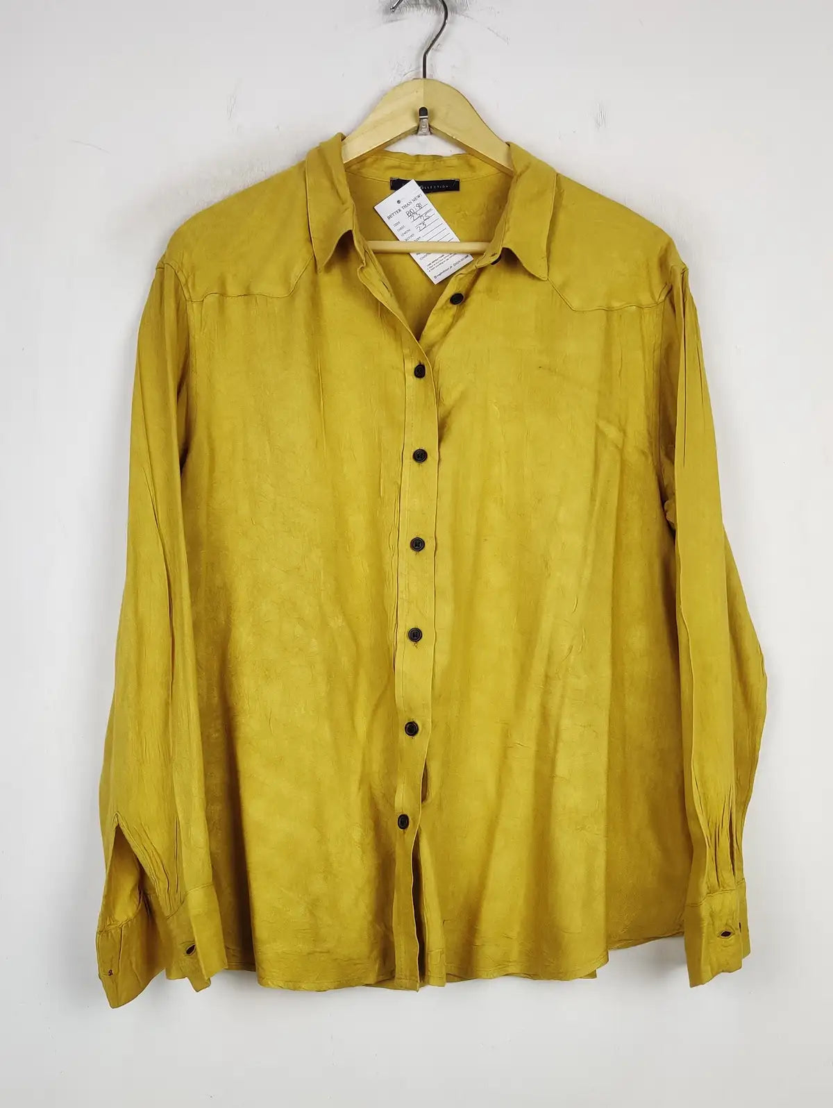 Buy online pre-used pre-loved 100% authentic & Original branded Marks & Spencers (BDT-81) available in Pakistan. Top international brands avilable.