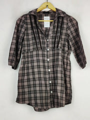 Buy online pre-used pre-loved 100% authentic & Original branded Vero Moda (BDT-892) available in Pakistan. Top international brands avilable.