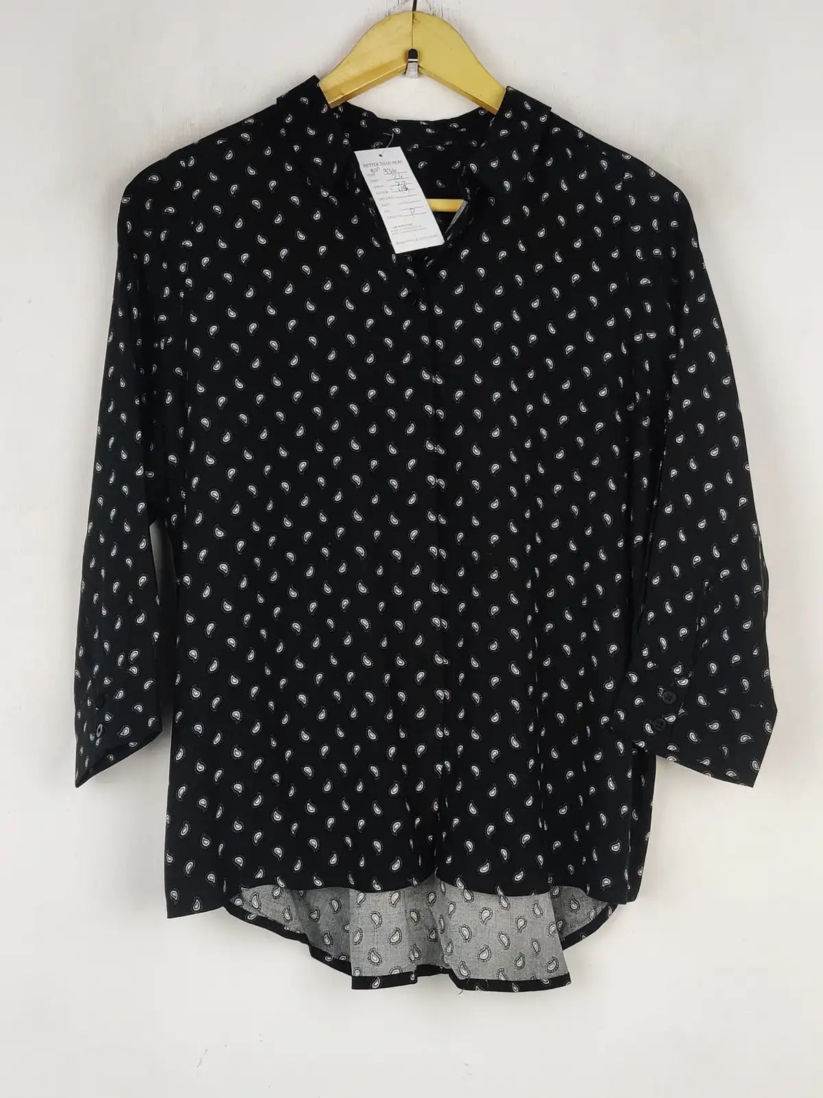 Buy online pre-used pre-loved 100% authentic & Original branded Unknown Brand (BDT-936) available in Pakistan. Top international brands avilable.