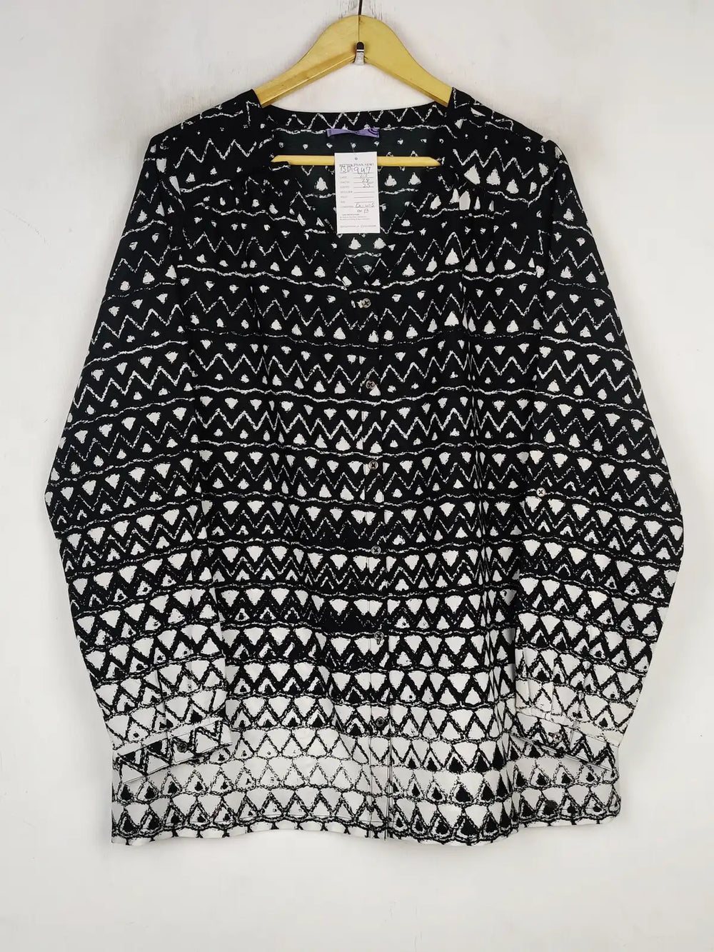Buy online pre-used pre-loved 100% authentic & Original branded Ajc (BDT-947) available in Pakistan. Top international brands avilable.